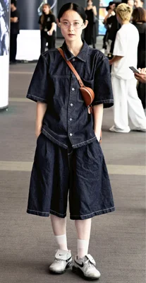 東京コレクション会場周辺で見たハーフパンツ
